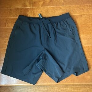 NWOT Ten Thousand Black Interval Short (No Liner) 7" Size Small
